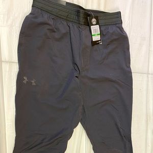 Men’s Under Armor Joggers NWT